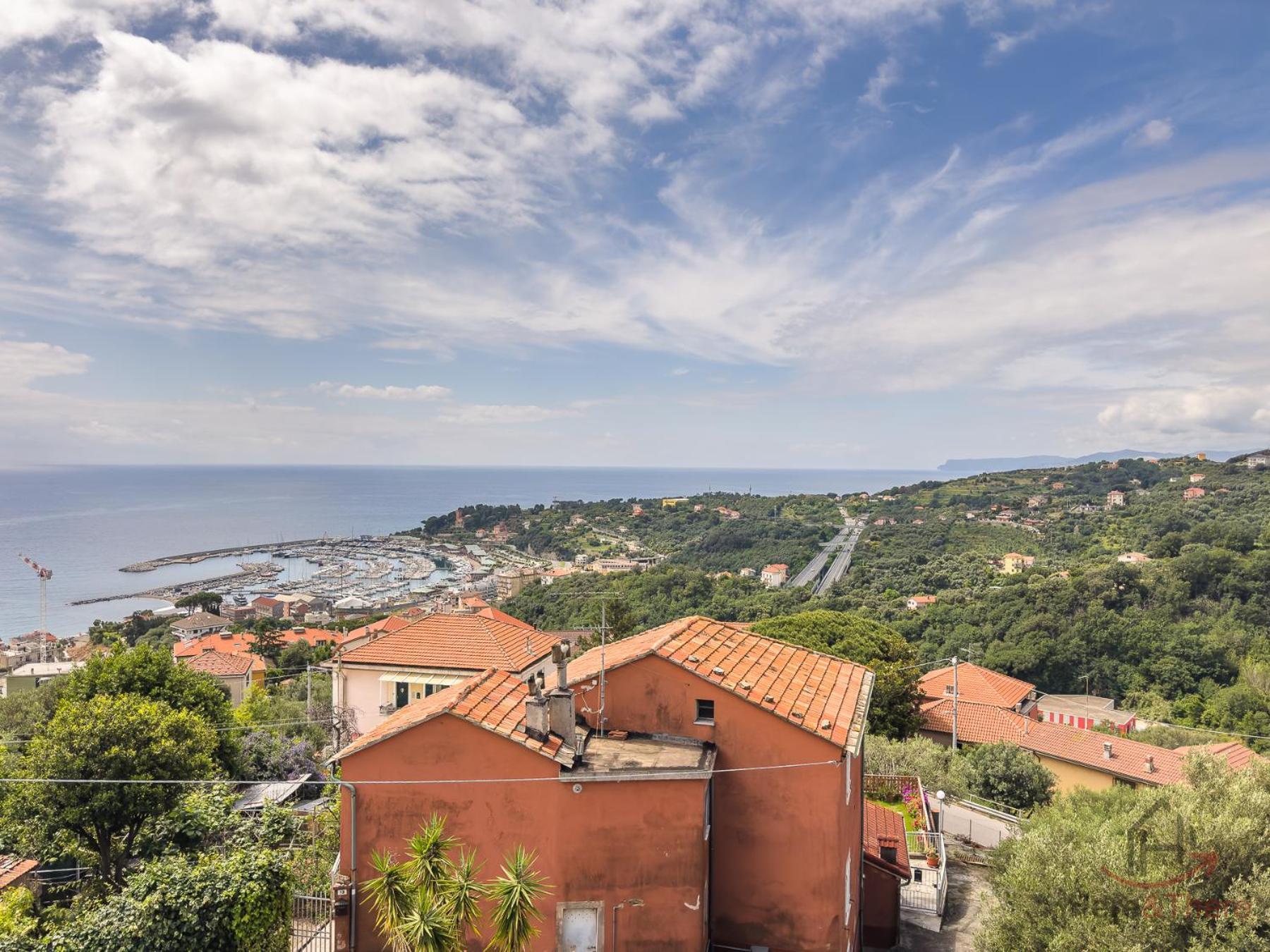 Apartment Garden & Sea View - Free Access And Garage - Wifi